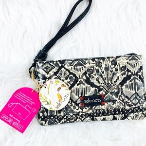 NWT Sakroots Phone Charging Wristlets w Power Bank